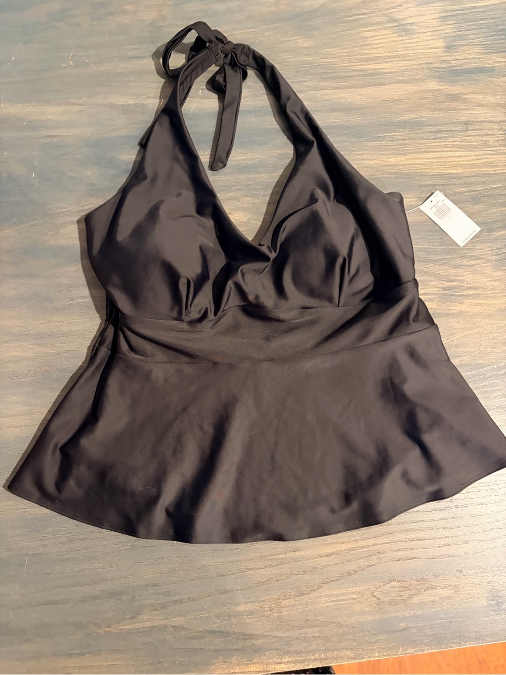 NWT. Old Navy Peplum Tankini Swim Top. Size Large.